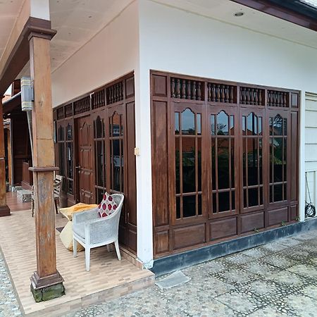 Urban Jungle House Bali Hotel Canggu  Bagian luar foto