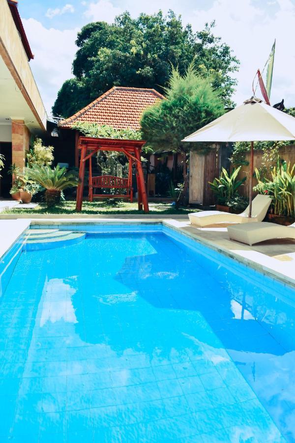 Urban Jungle House Bali Hotel Canggu  Bagian luar foto