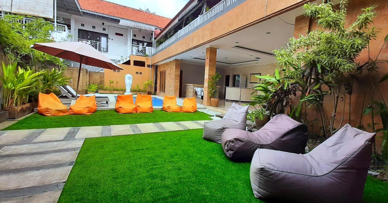 Urban Jungle House Bali Hotel Canggu  Bagian luar foto